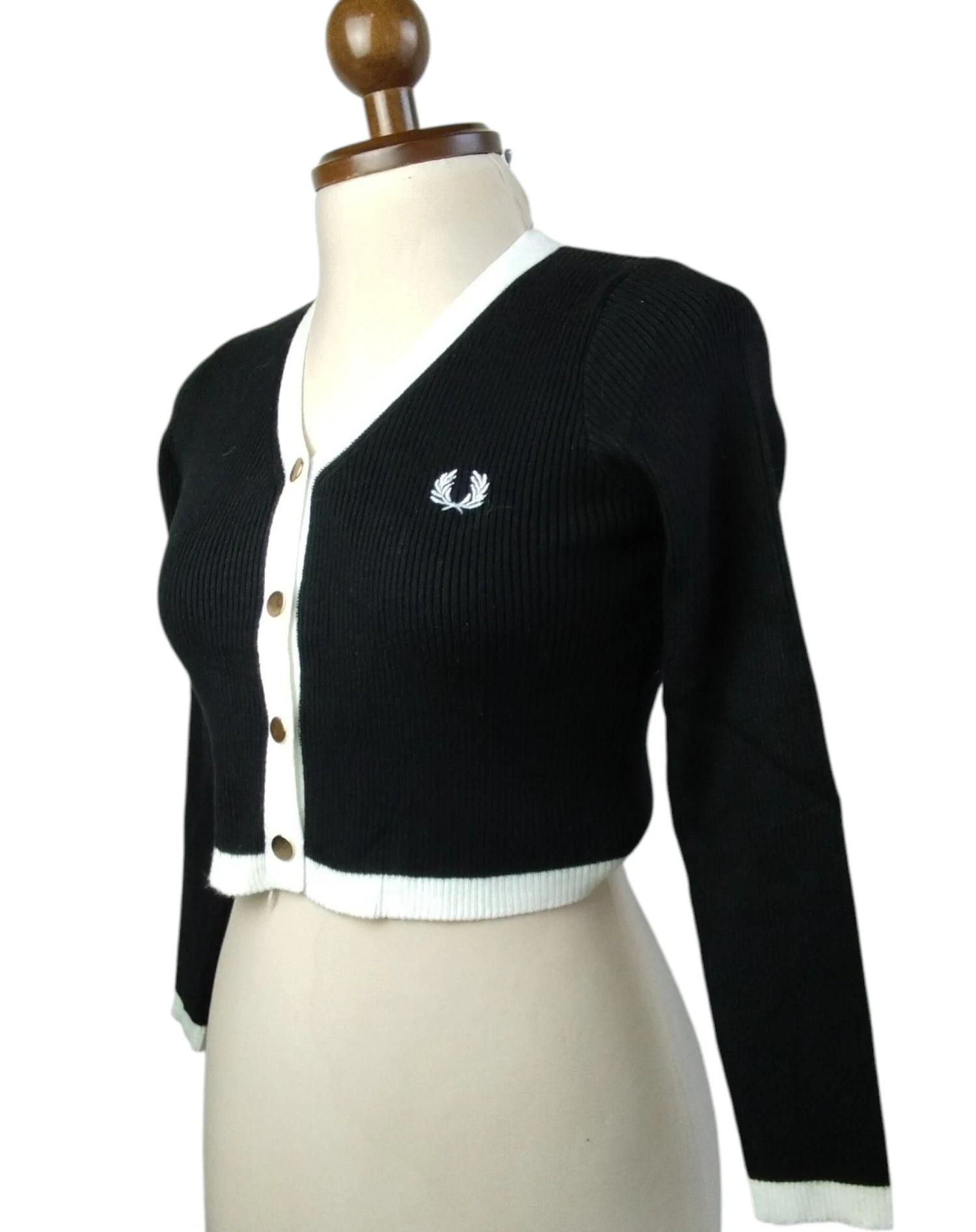 Jersey corto negro con blanco 