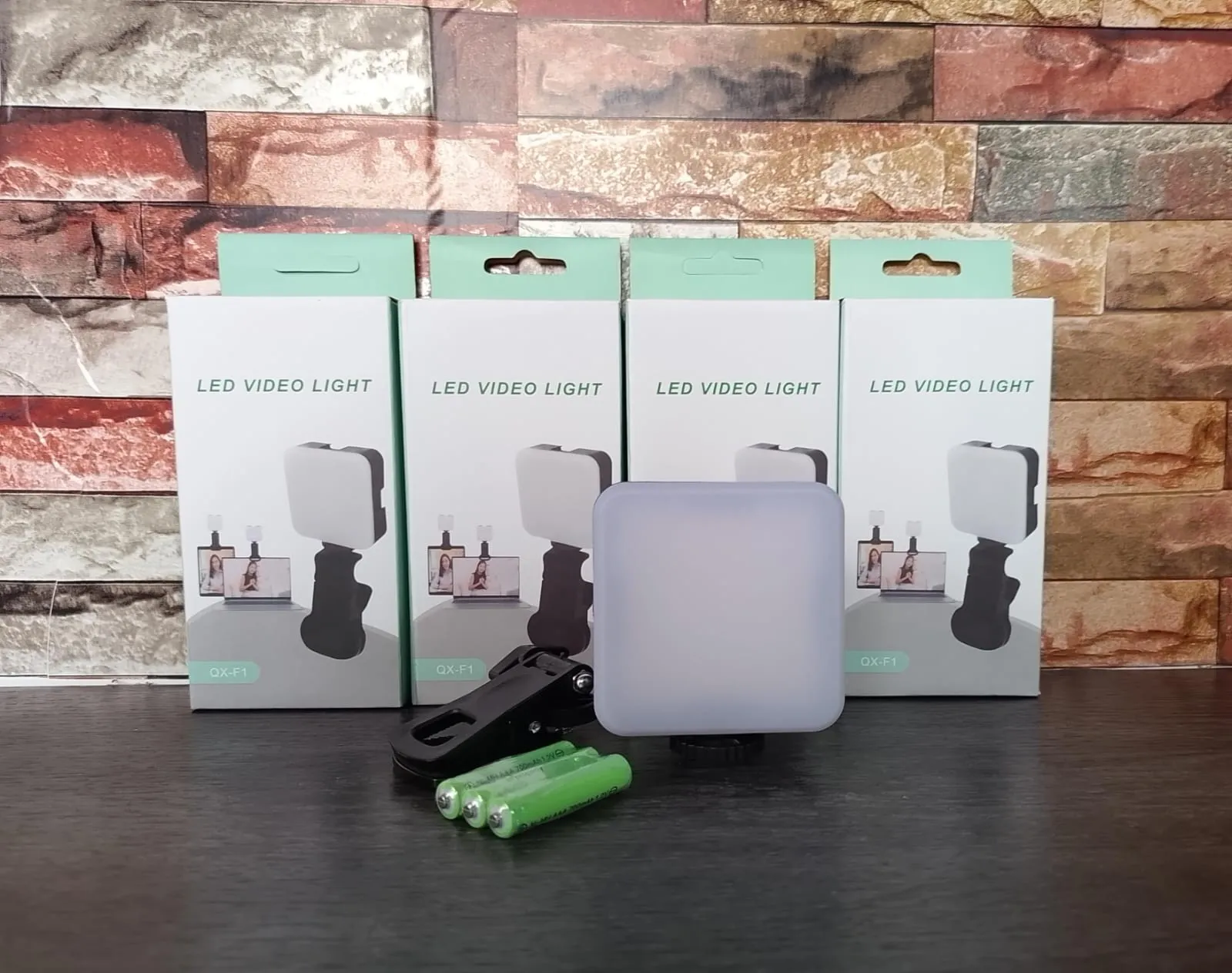 LAMPARA LED PORTATIL QX-F1 