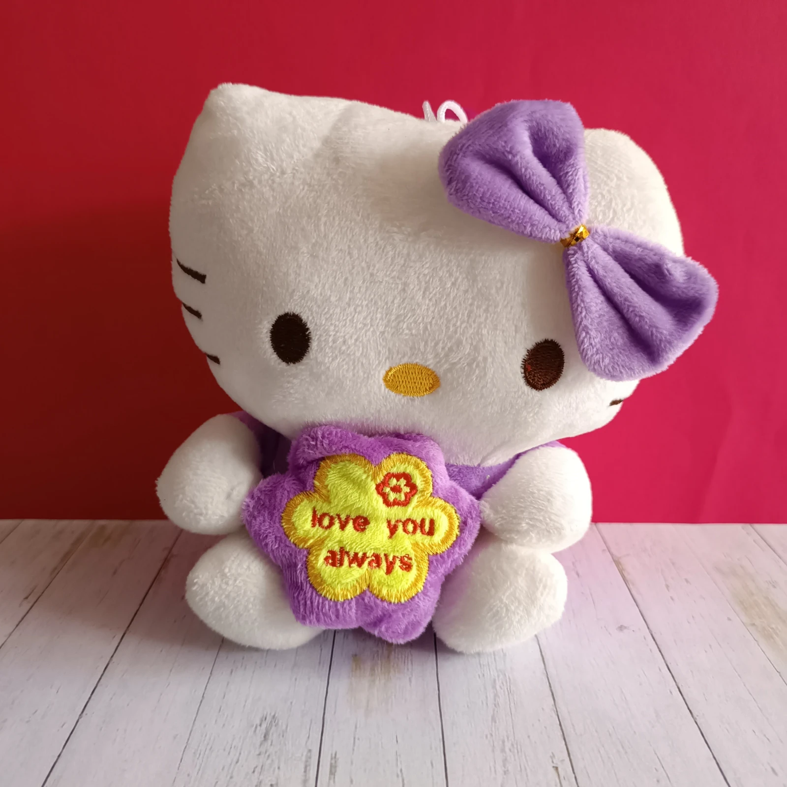 PELUCHE HELLO KITTY 
