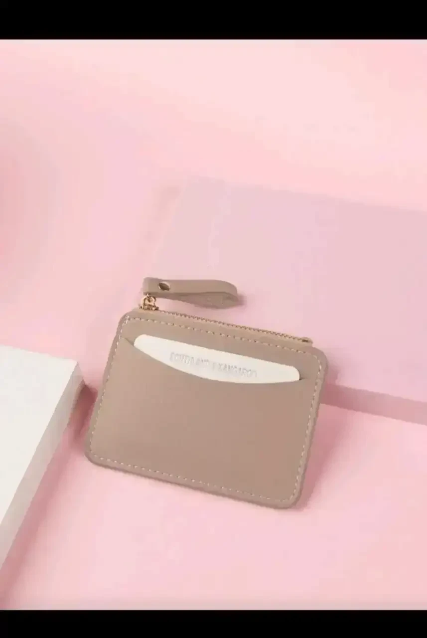 Monedero Tarjetero Southland Ultra-Slim– Diseño Minimalista en Poliuretano con Cierre Dorado.