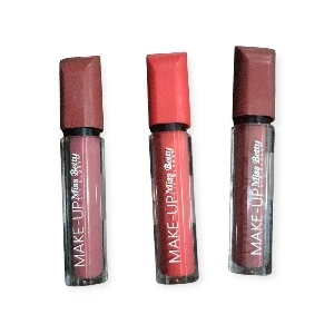 LABIAL LIQUIDO MATTE GLOSS MISS BETTY