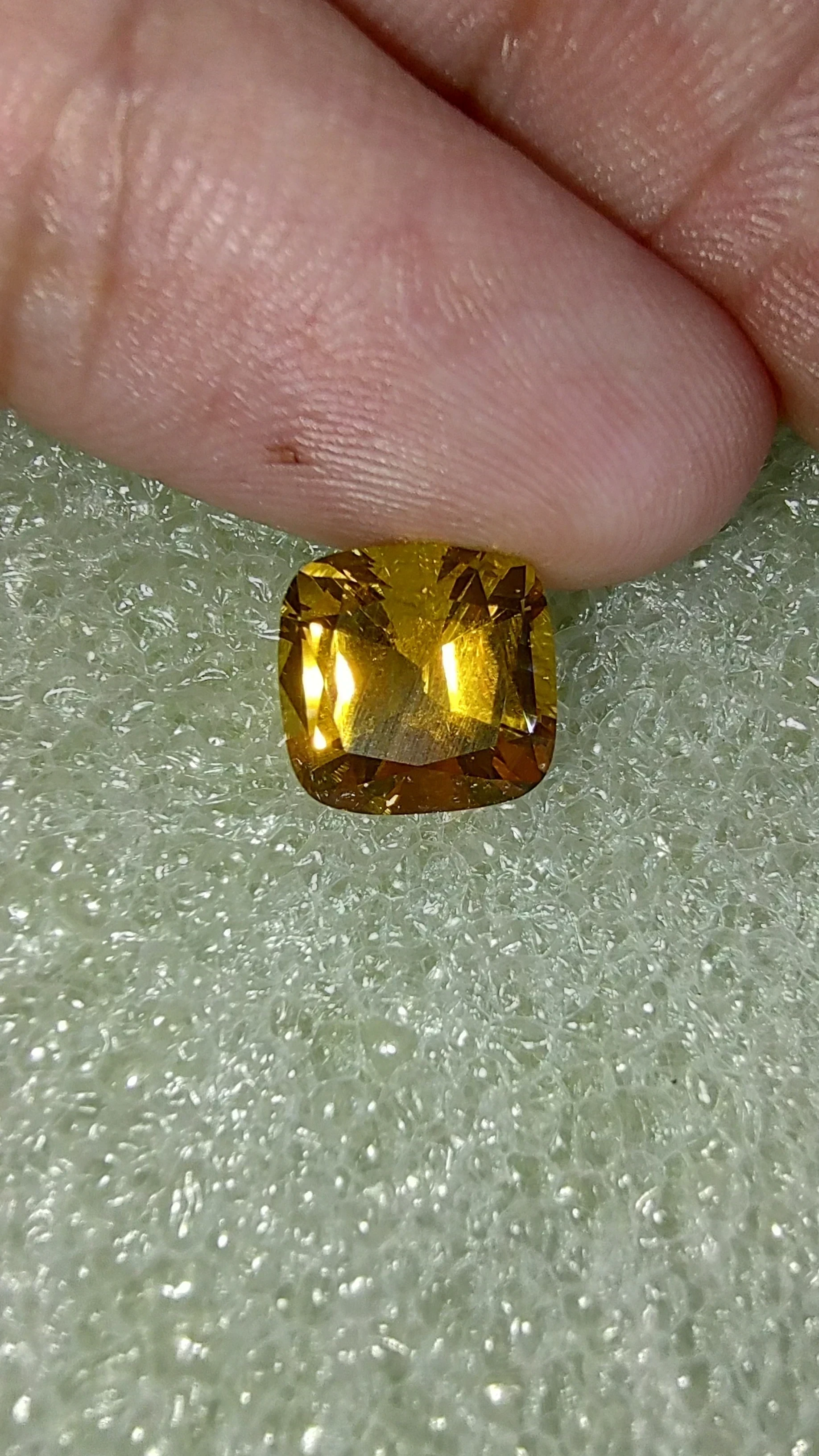 Citrino Premium Talla Cojín Facetado 