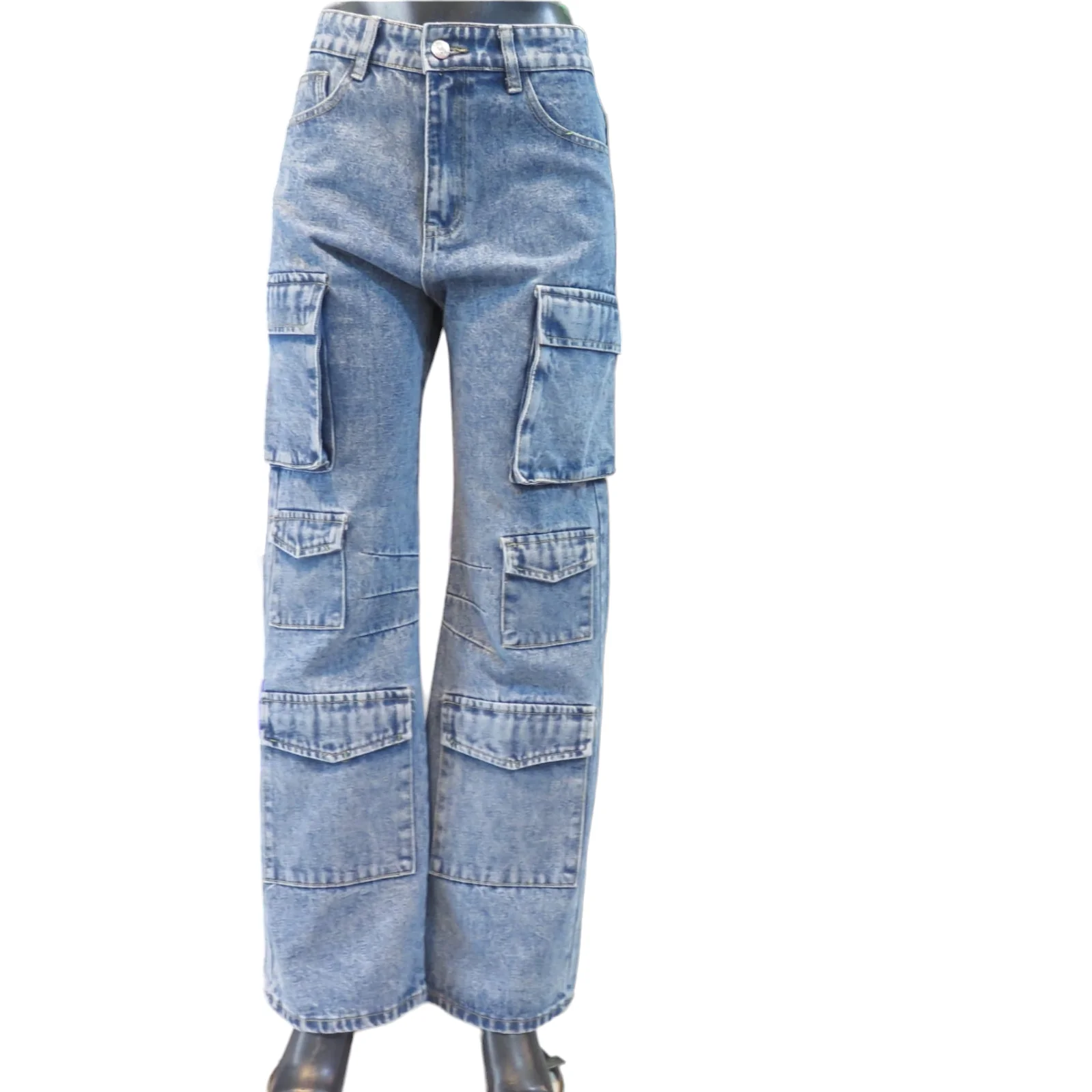 Jeans tipo jogger con triple bolsa