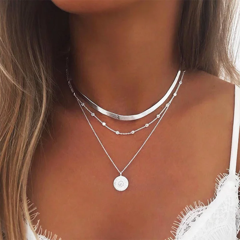 COLLAR DE CAPAS DE MODA 