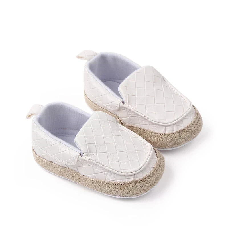 ZAPATITOS BLANCO MOCASÍN 