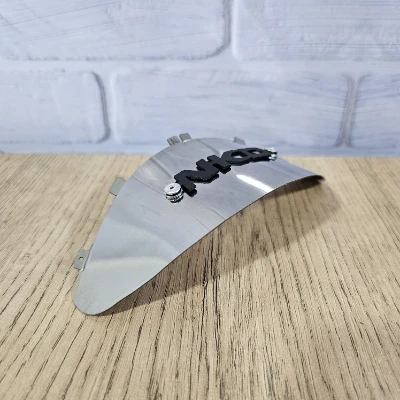NKD 125 Cachucha farola acero cromado logo 3d negro ML