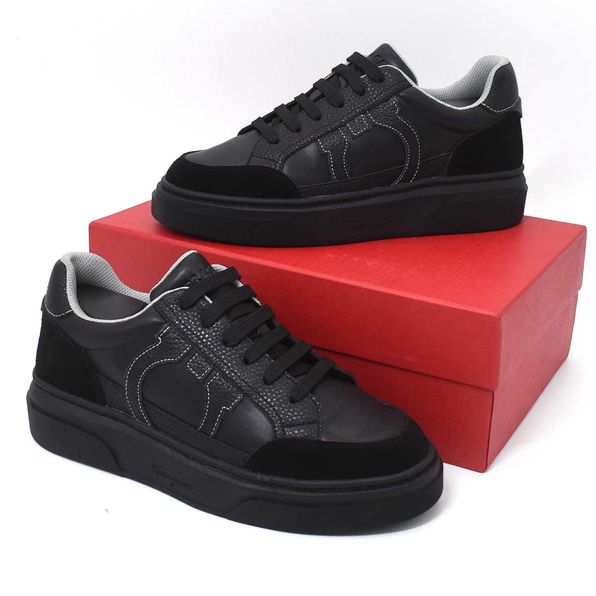 Tenis Feraragamo Negro 8