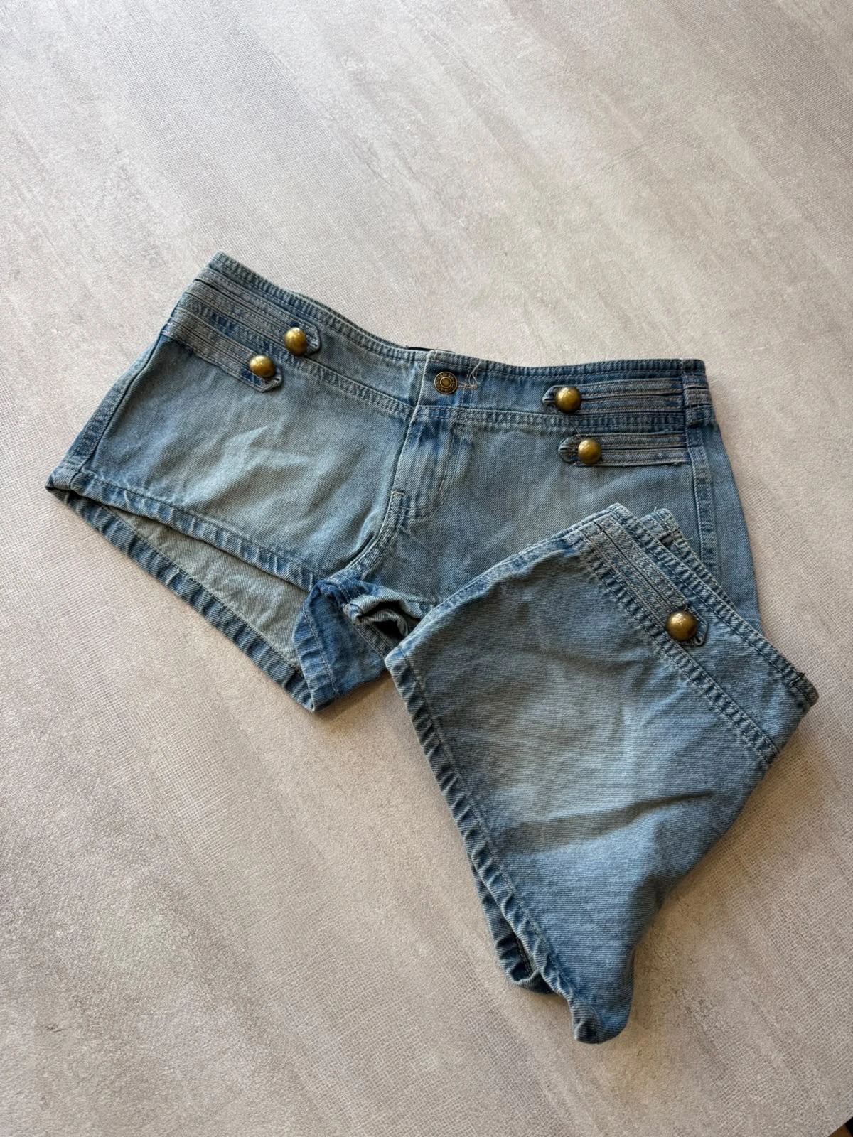 SHORT Y POLLERAS JEANS