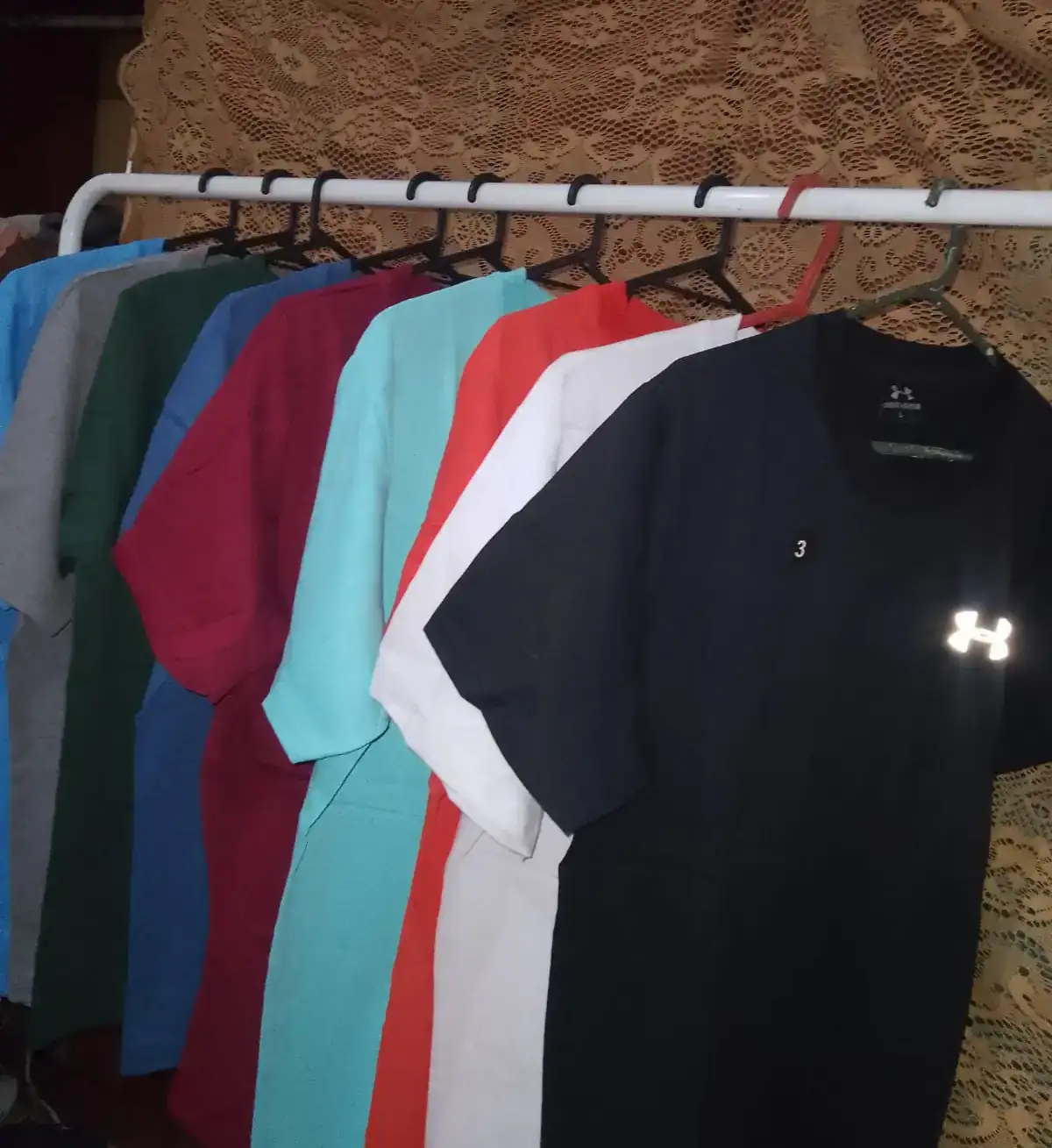 Remeras under