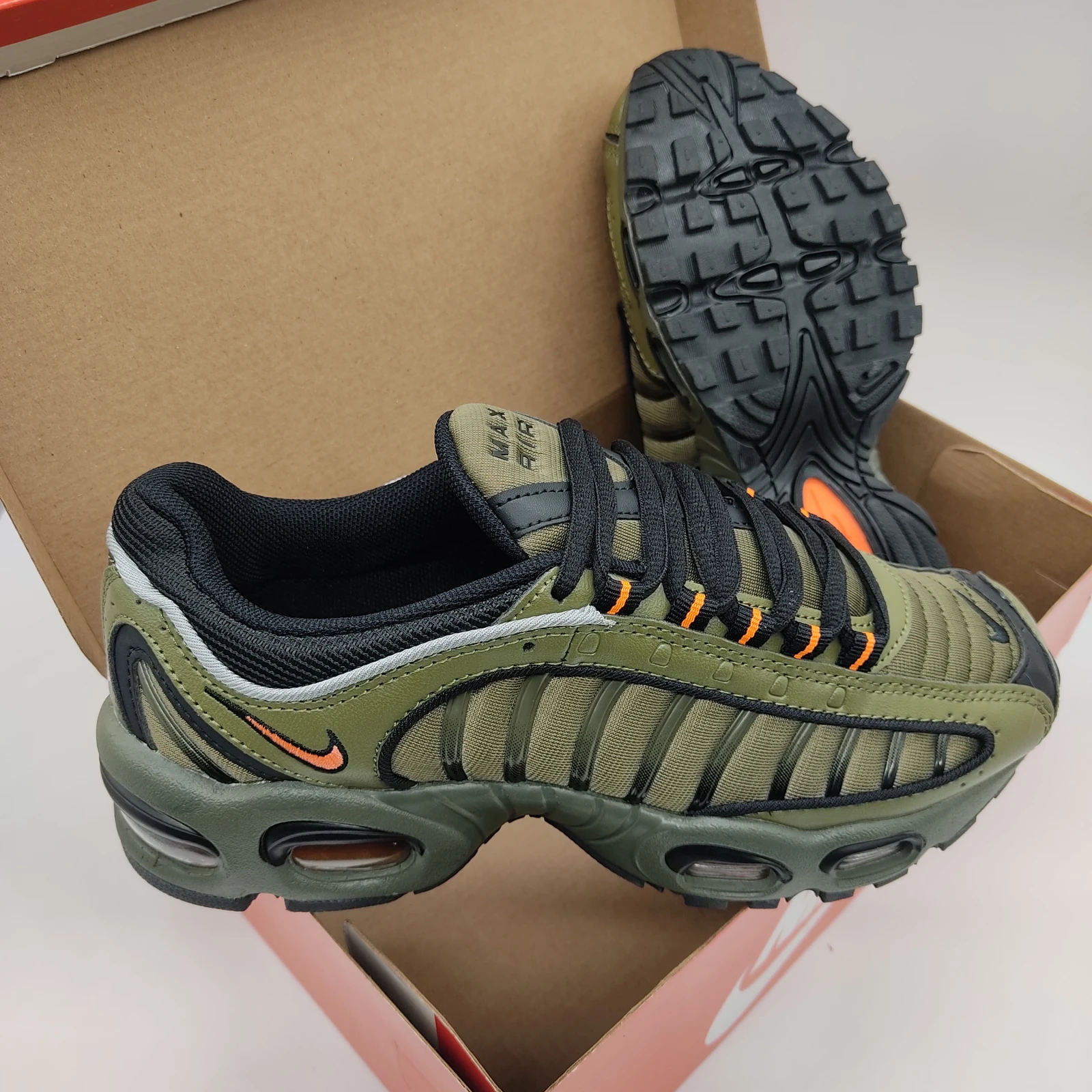 NIKE AIR MAX TAILWIND 4 (1.1 TOP QUALITY) 3