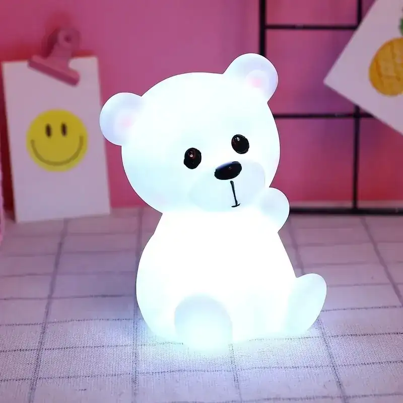 Lámpara pequeña de oso a 2