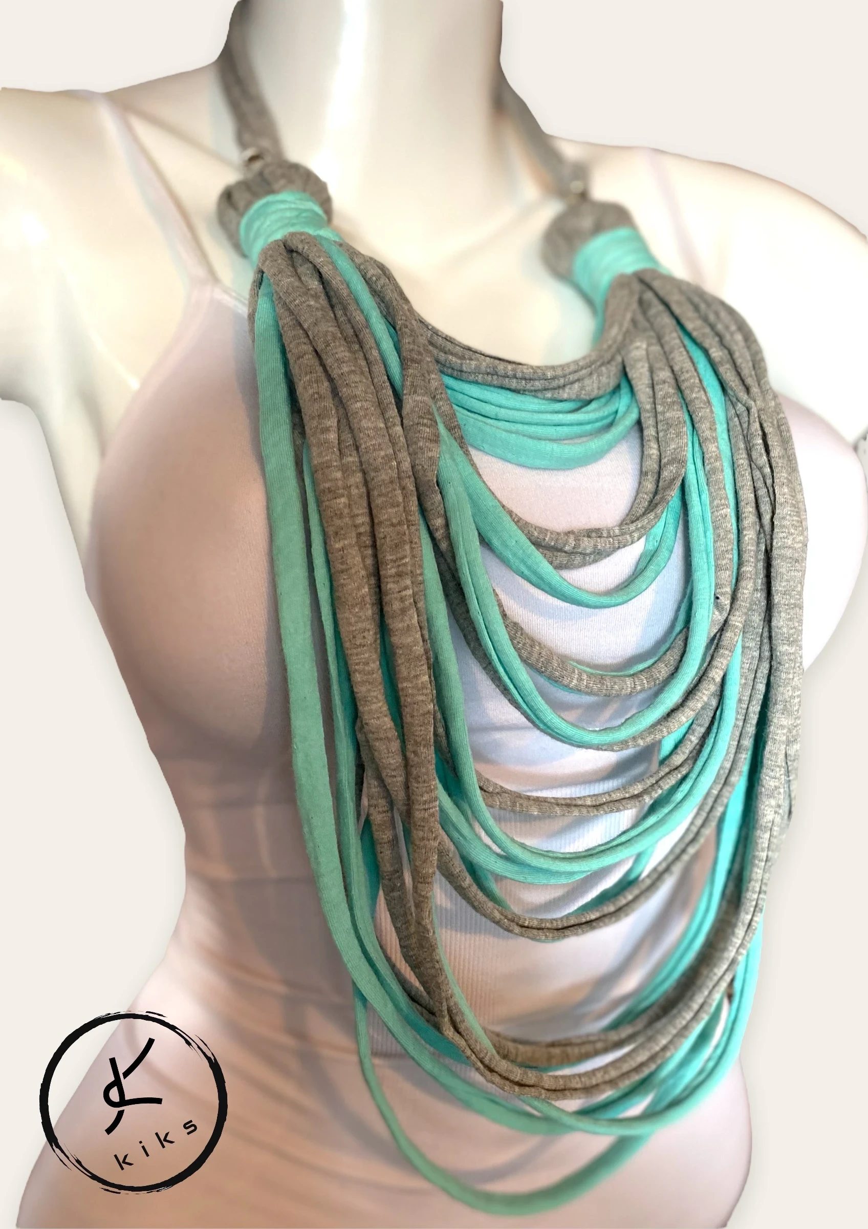 Collar de Trapillo en Capas Combinado