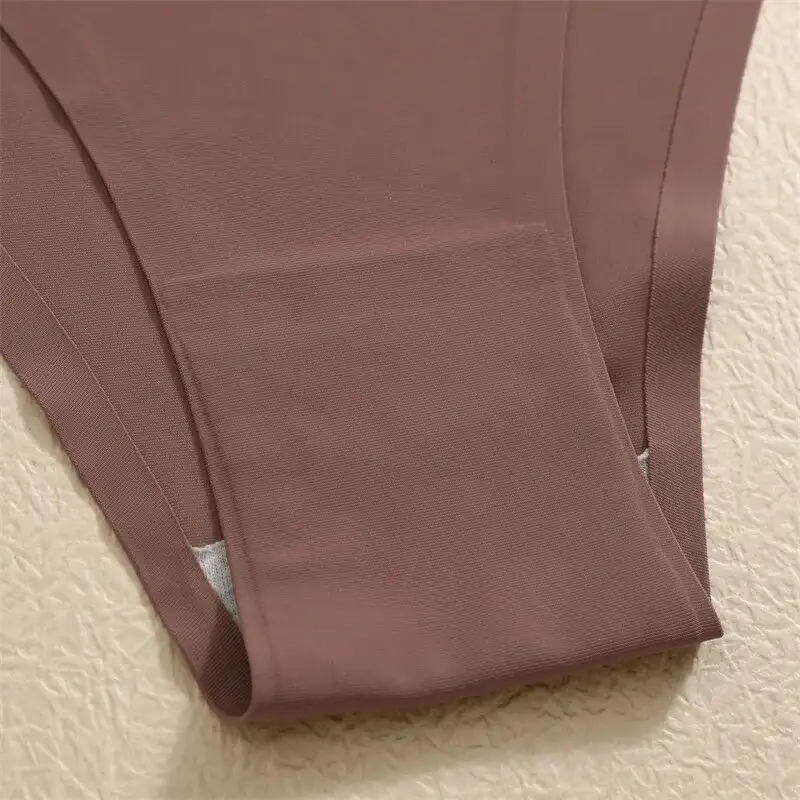 Tanga FineToo sin costuras 2