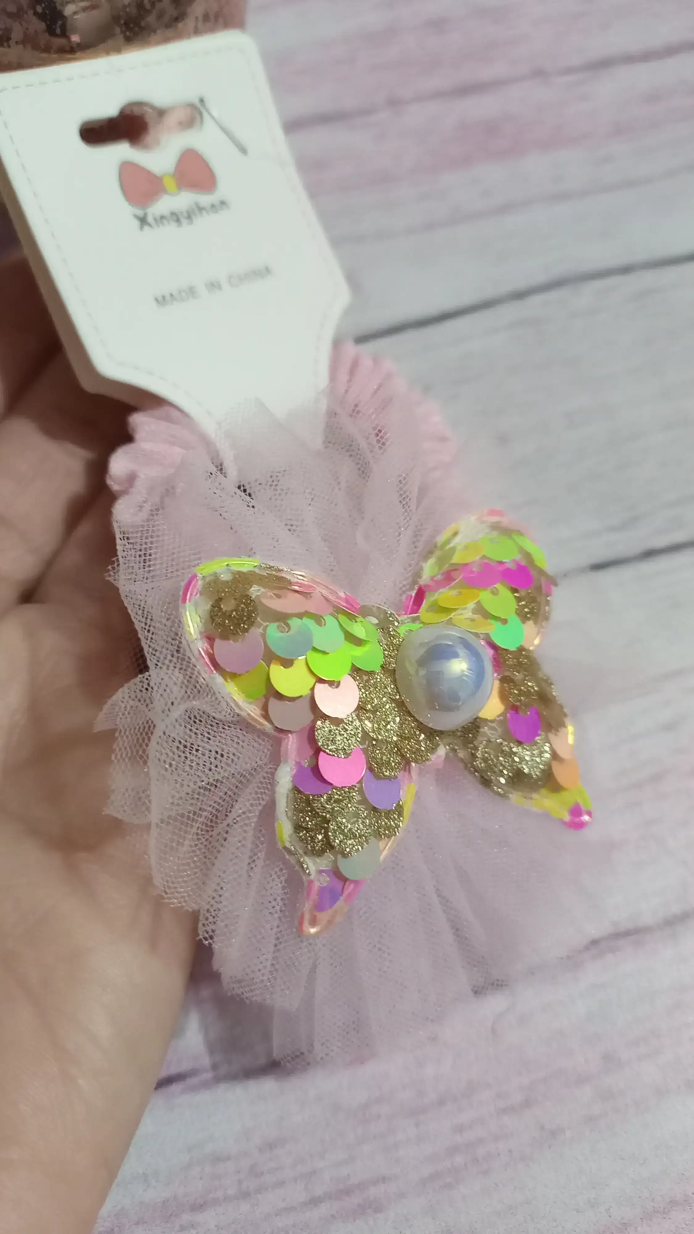 Colita con mariposa y brillos 2