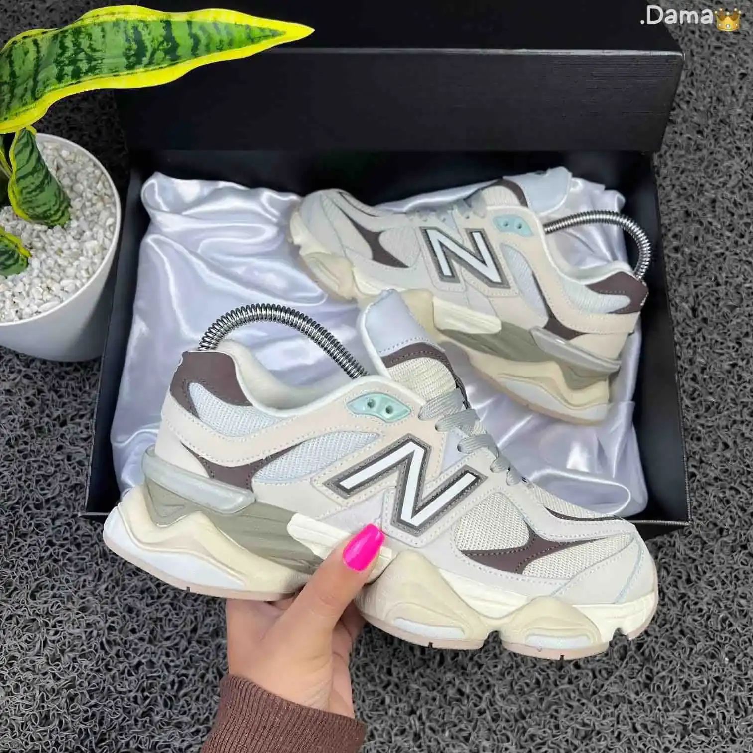 NEW BALANCE 9060 2