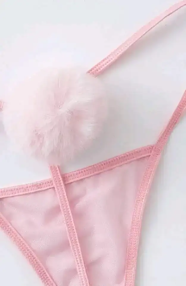 Tanga de malla, rosa palido con diseño de pompon. 3