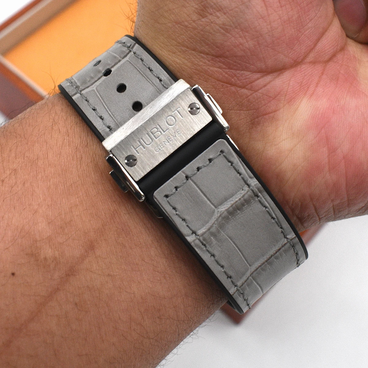   Hublot Classic Fusion Ext.  2