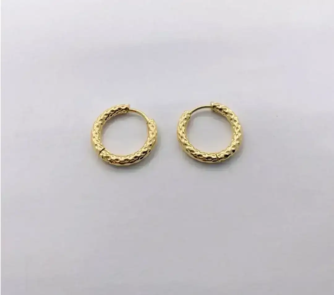 Aros ligeros dorados  2