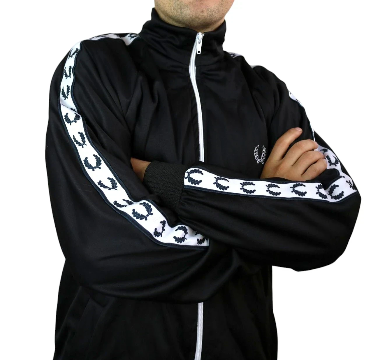 Chaqueta deportiva negra talla S  2