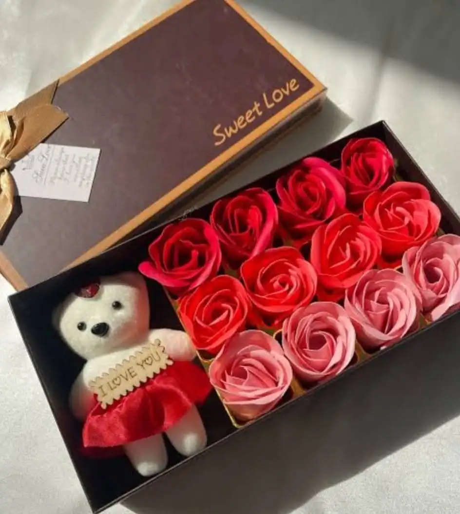 Caja oso y flores