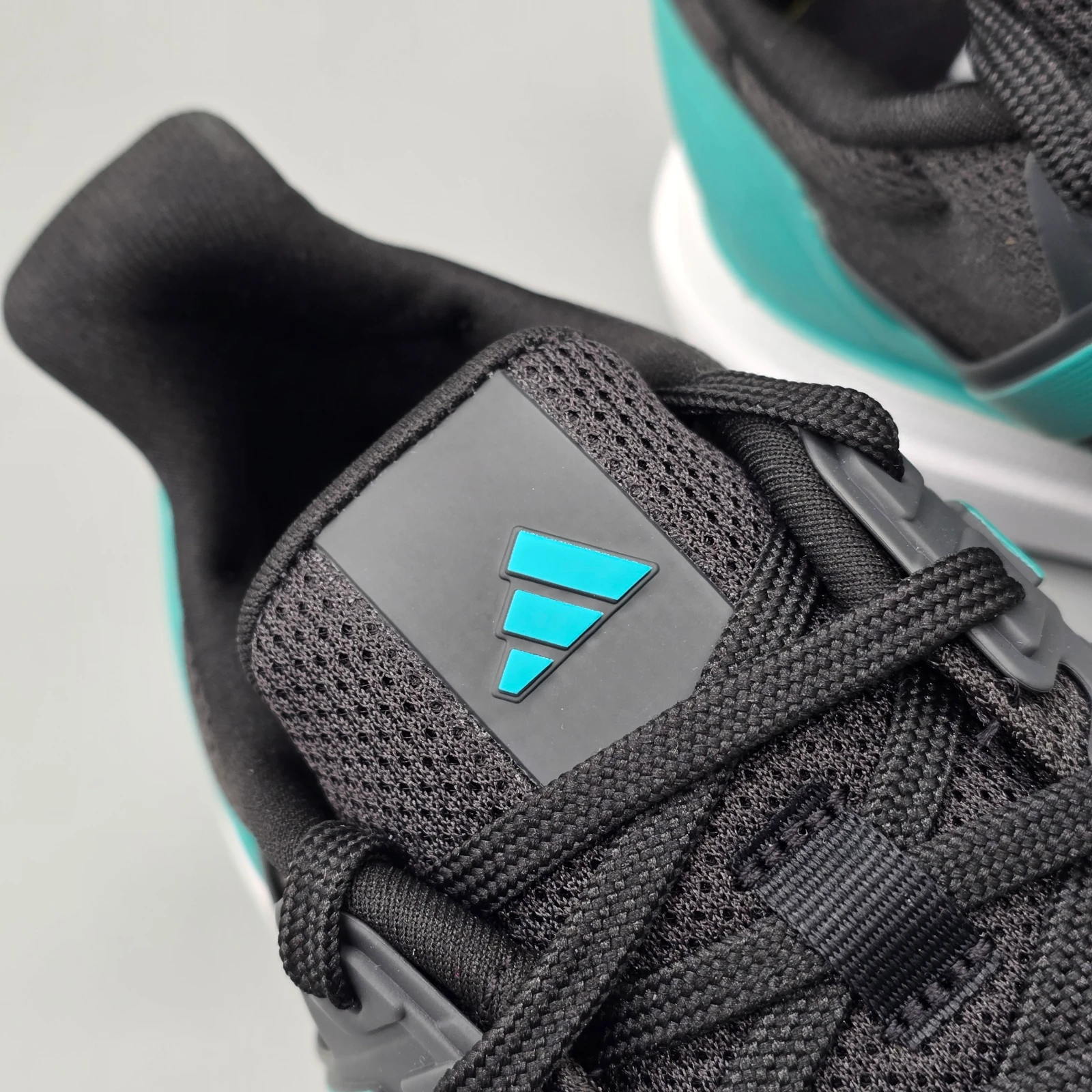 ADIDAS ULTRADREAM DNA 6