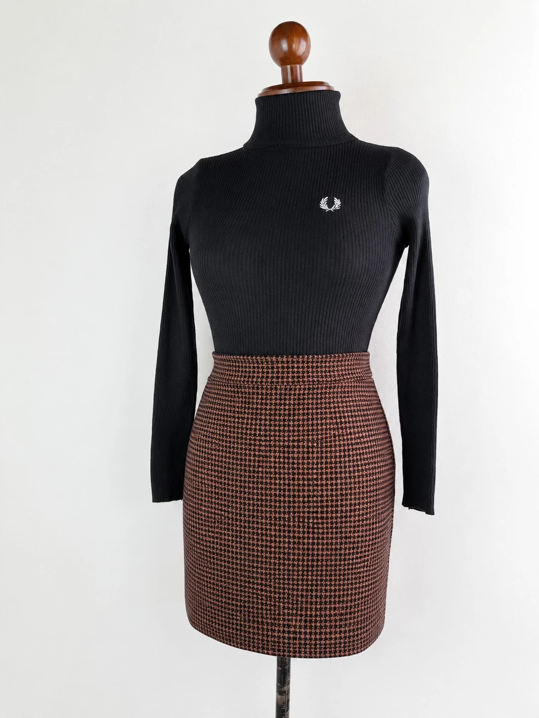 Falda cuadros negros y cafe pequeños xl 2