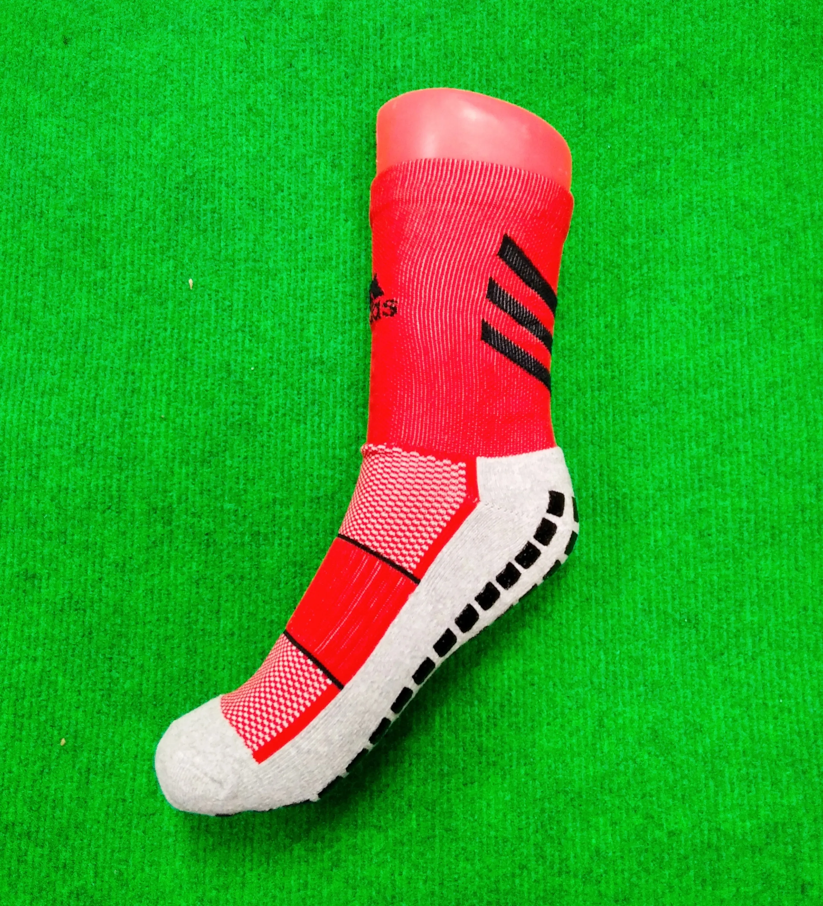 ADIDAS ANTIDESLIZANTES 
