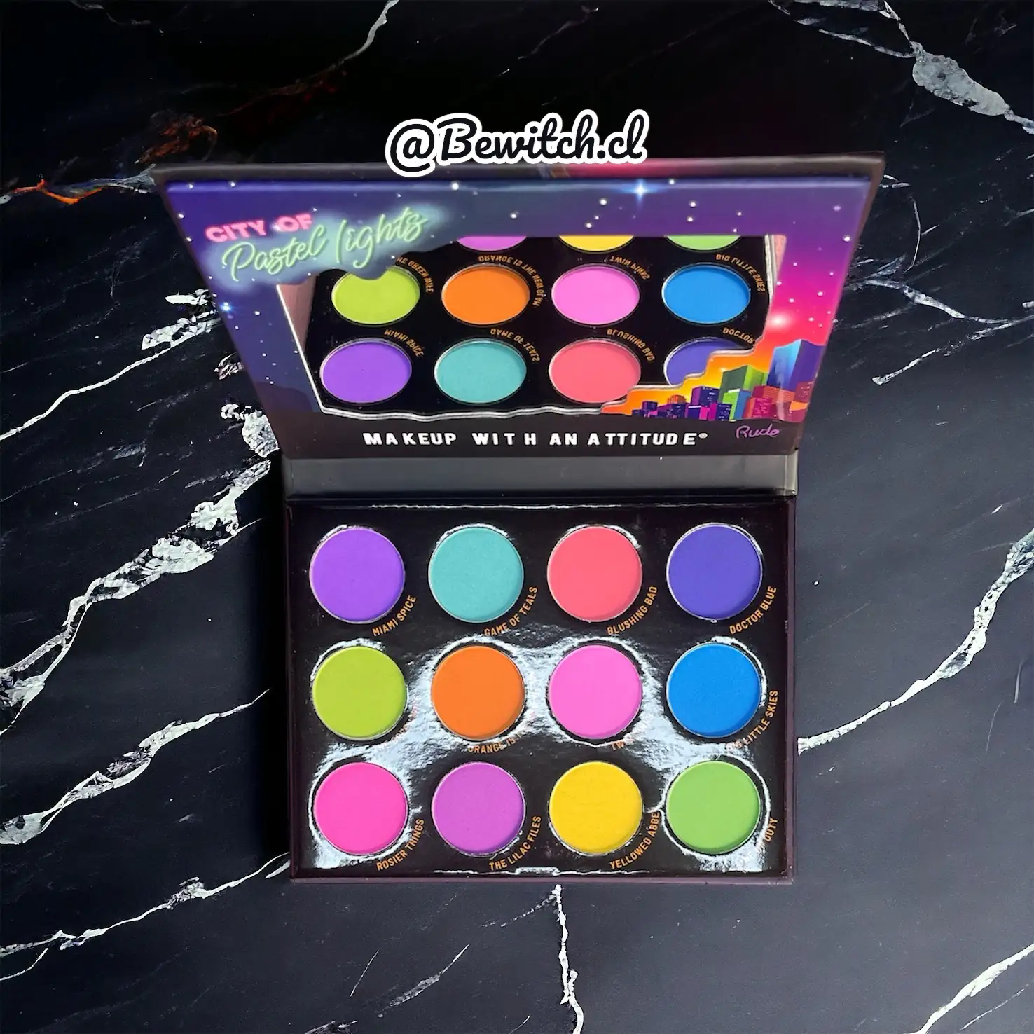 - Paleta de sombras ‘’City of Pastel Lights’’ - Rude Cosmetics🌃