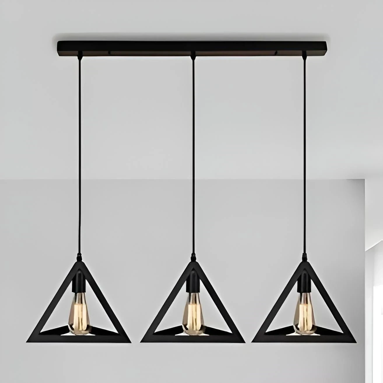 LAMPARA COLGANTE TRIANGULAR NEGRA 3L E27
