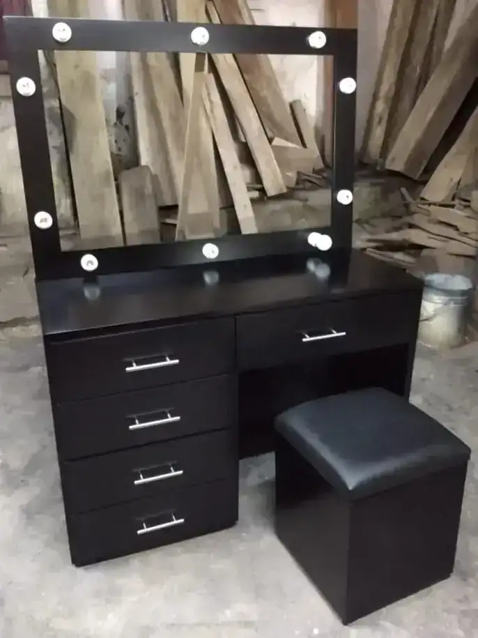 Tocador Hollywood blanco o negro con luces led 2