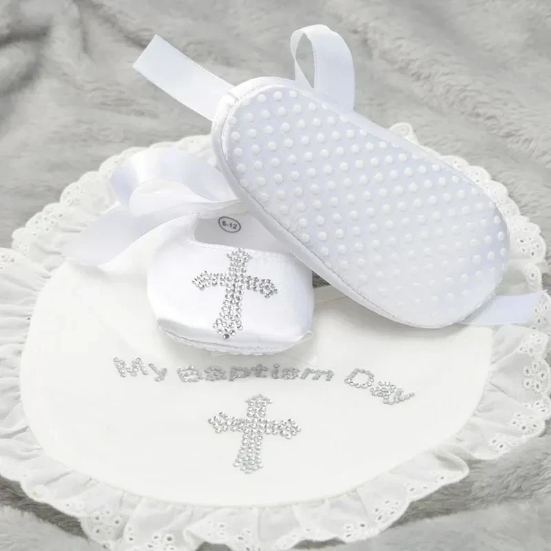 BAUTIZO SET ZAPATITOS CON BAVERO  2