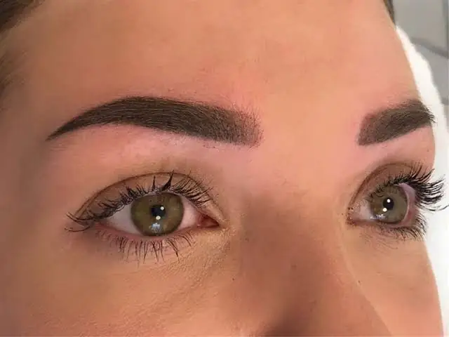 Pigmentación de cejas 