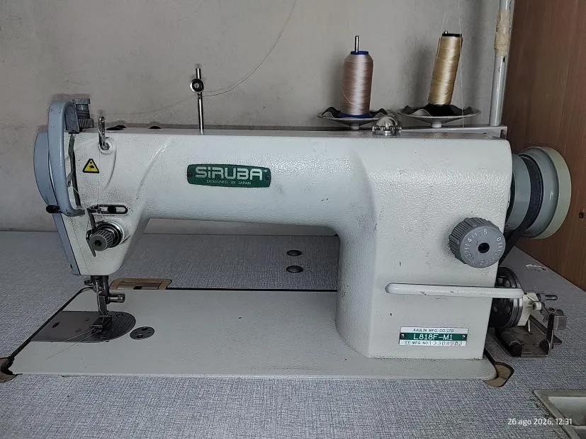 Recta industrial Siruba (L818F-M1) En funcionamiento! 2