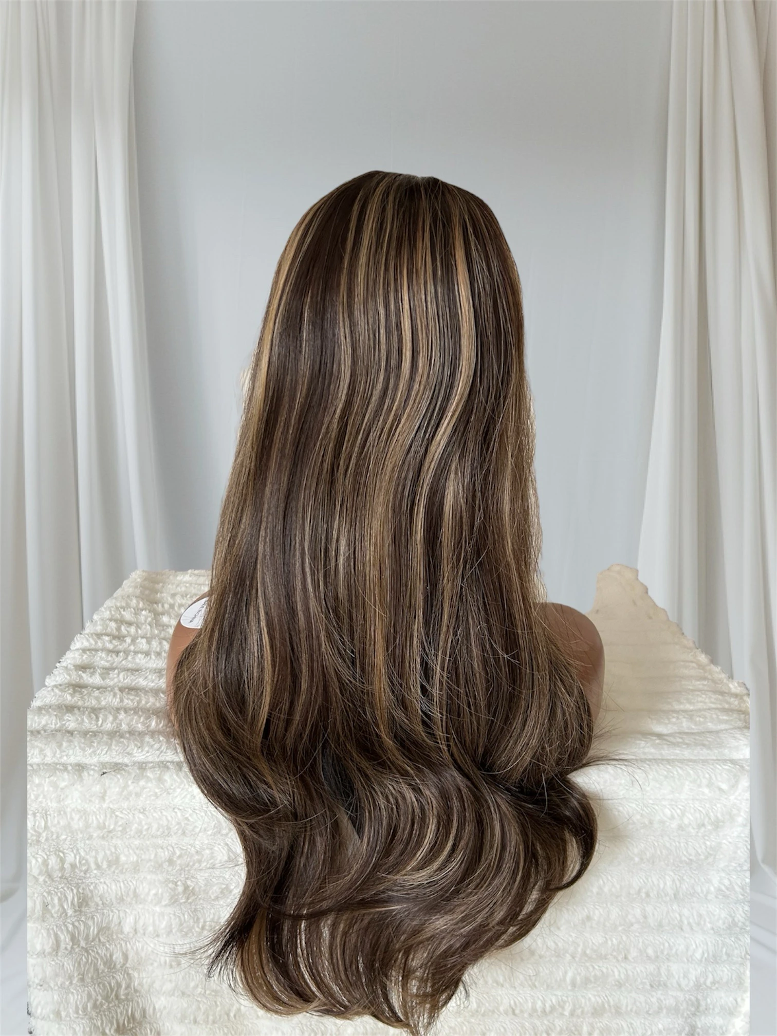 Peluca semi de 26”, frontal lace 13x1  4