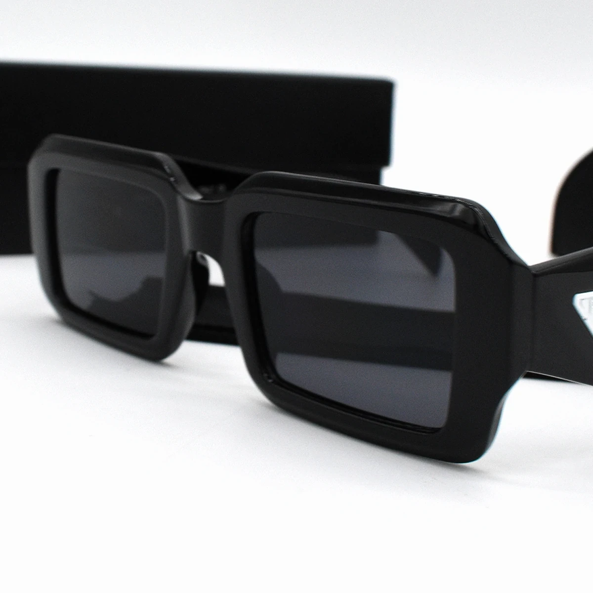Lentes de Sol Prada SPR08Y 7