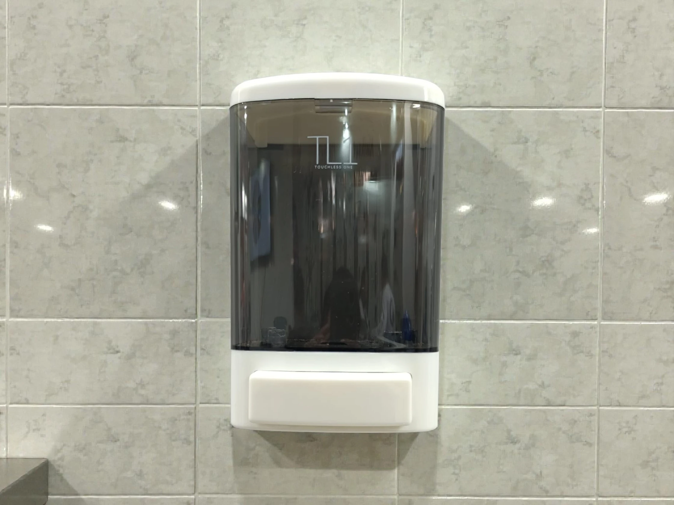 DISPENSADOR DE LIQUIDOS PUSH
