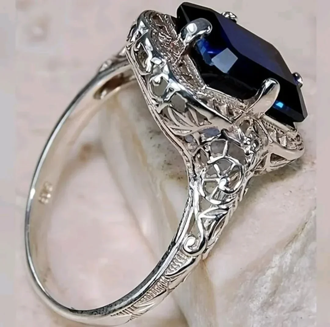 Anillo elegante diseño de cristal, fantasía Fina en Circonia Cúbica  5