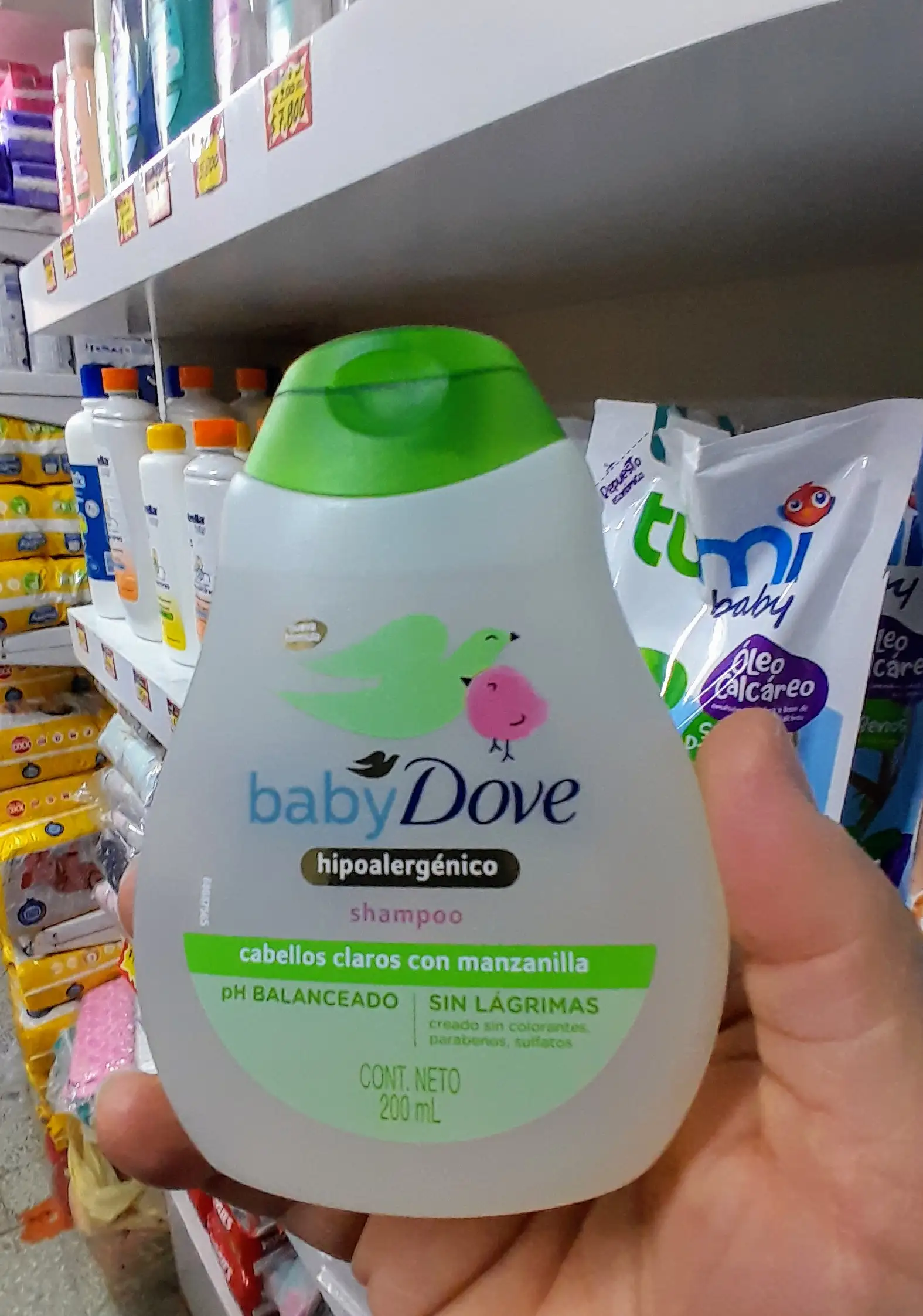 Shampoo Dove para cabellos claros 200ml.