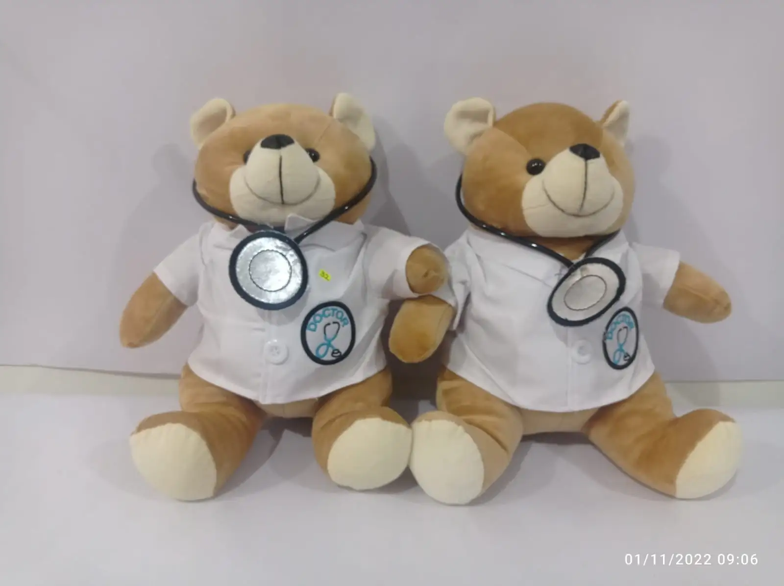 Oso Carlos Doctor Med