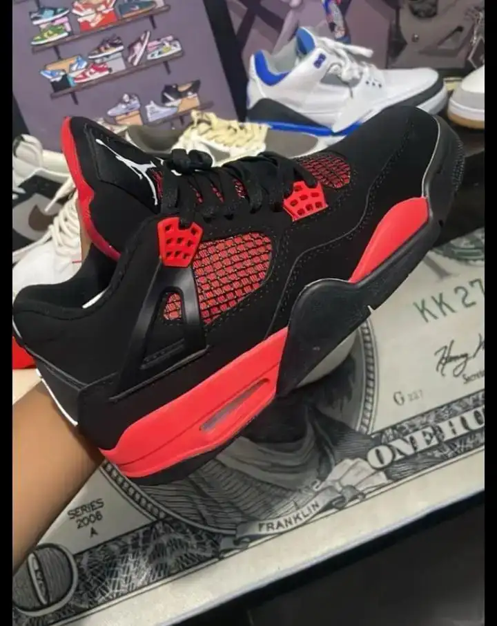 Jordan 4 Retro (hombre)