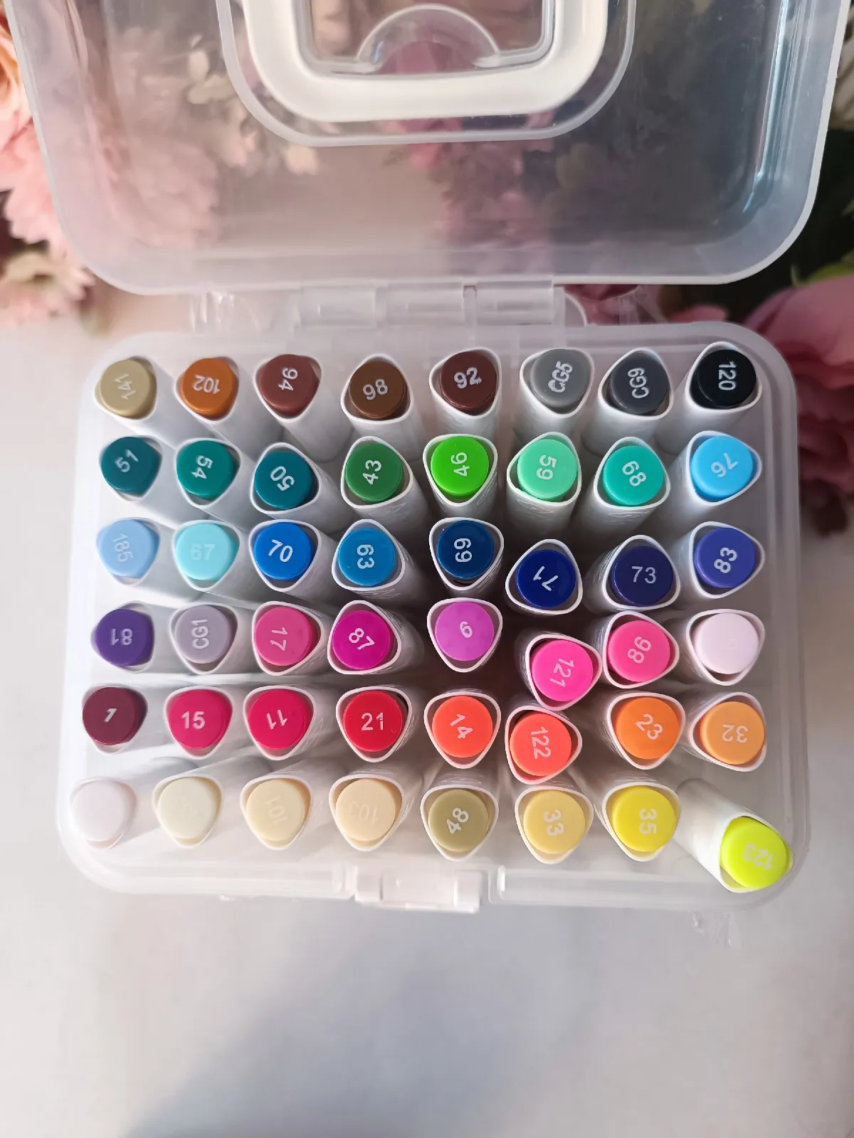Caja de marcadores. Doble punta. 48 colores 