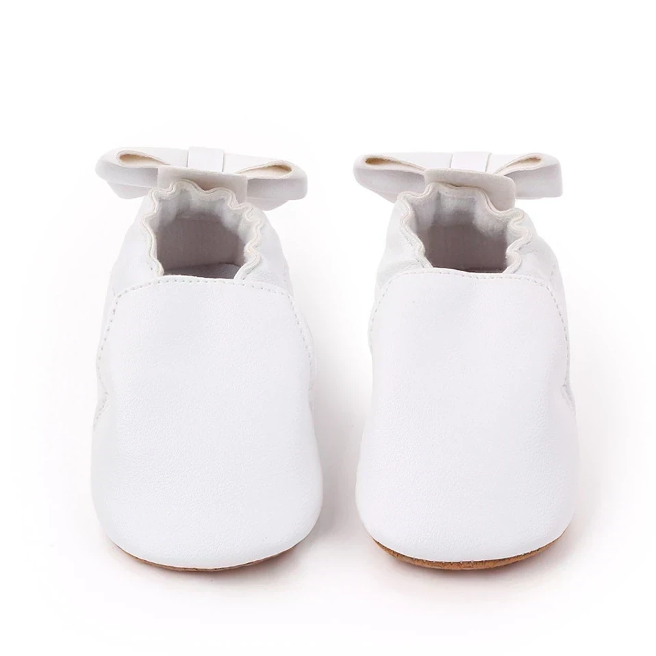 ZAPATITOS BLANCOS LAZOS  3