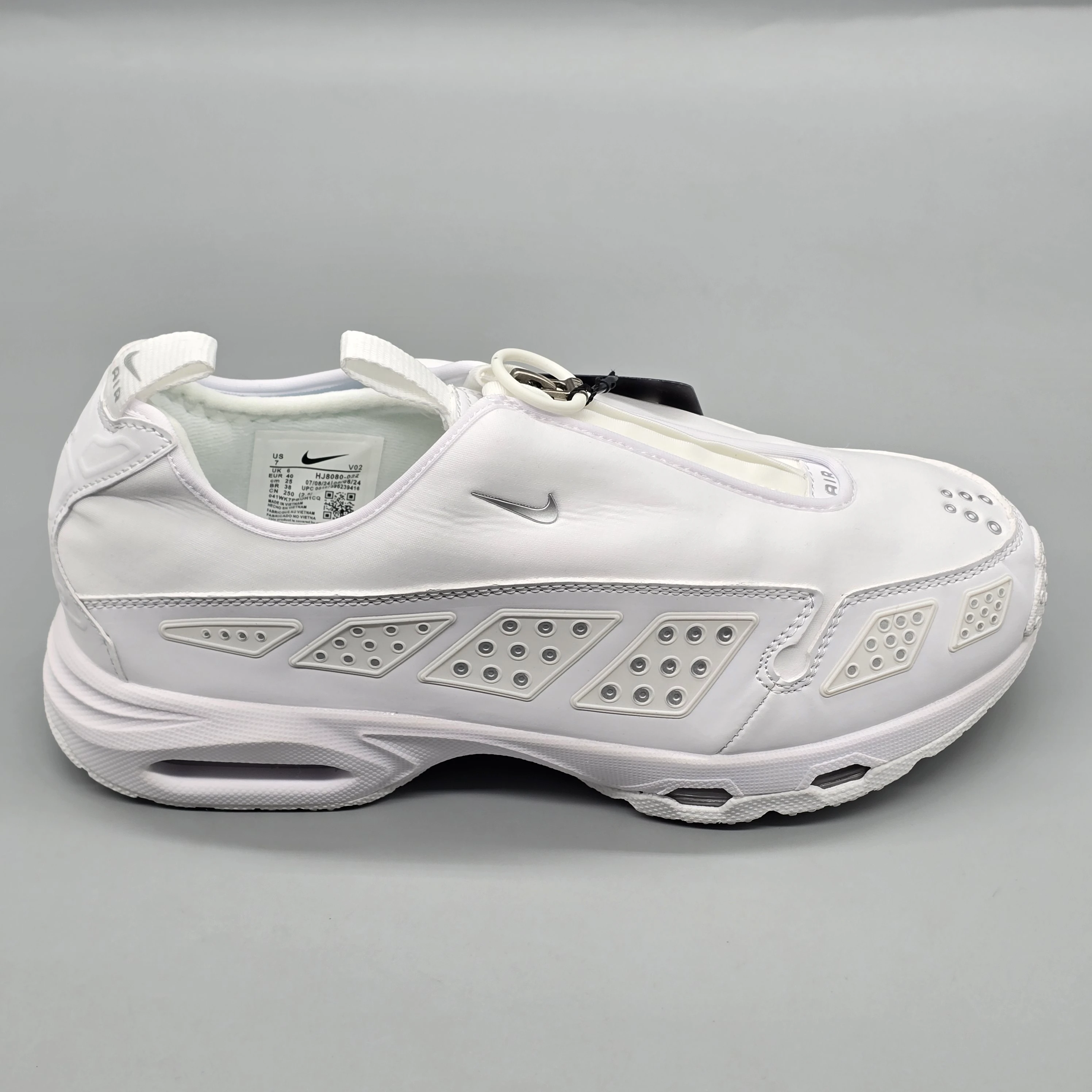 NIKE AIR MAX SNDR (1.1) 3