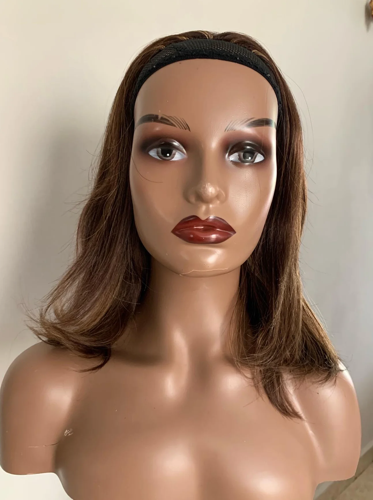 Peluca media cabeza con highlight 14”