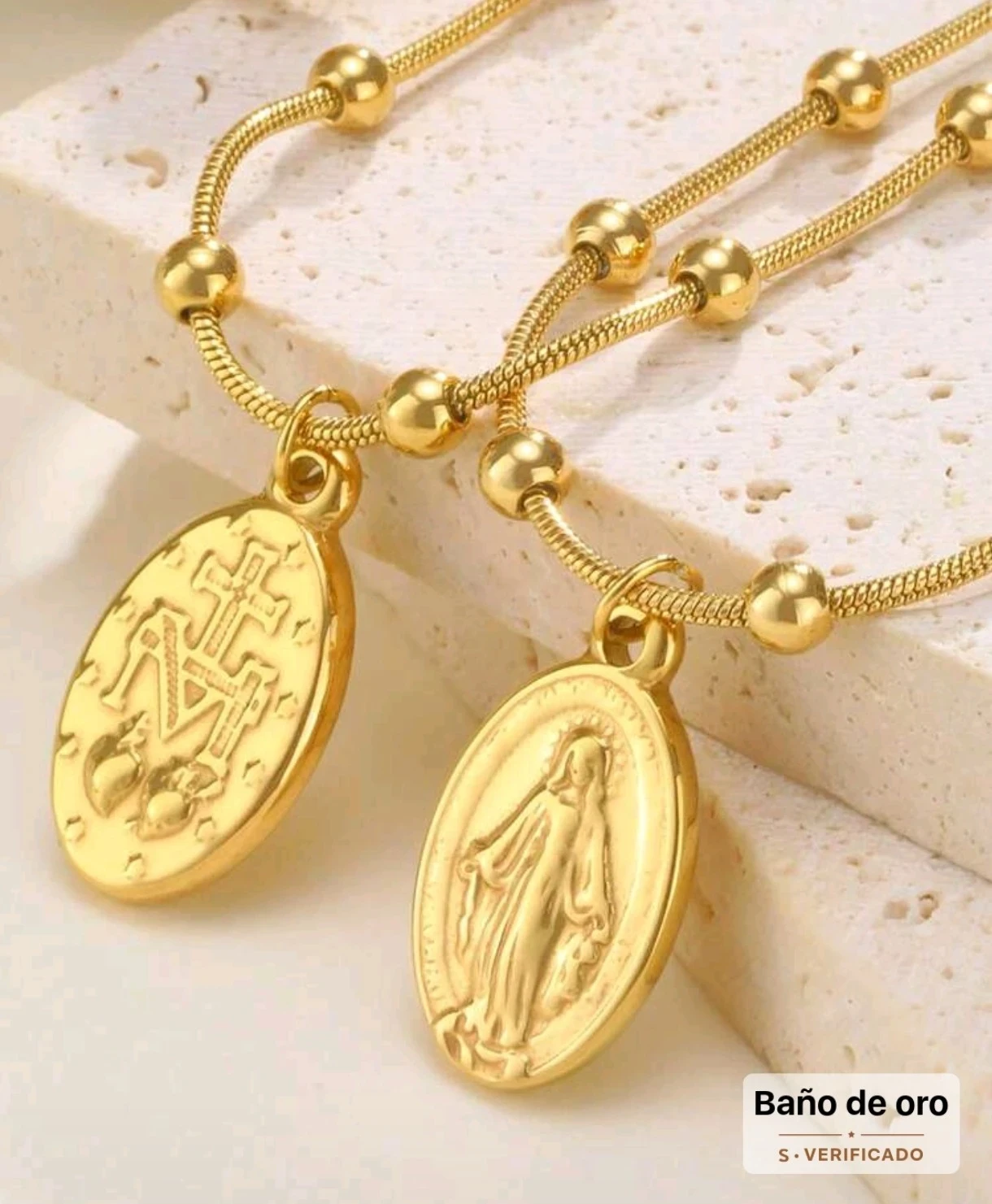 Set de Collar y Pulsera con Medalla de la Virgen Milagrosa en Acero Inoxidable con Baño de Oro 18K - Cadena Estilo Serpiente con Cuentas Esféricas y Dije de Cruz