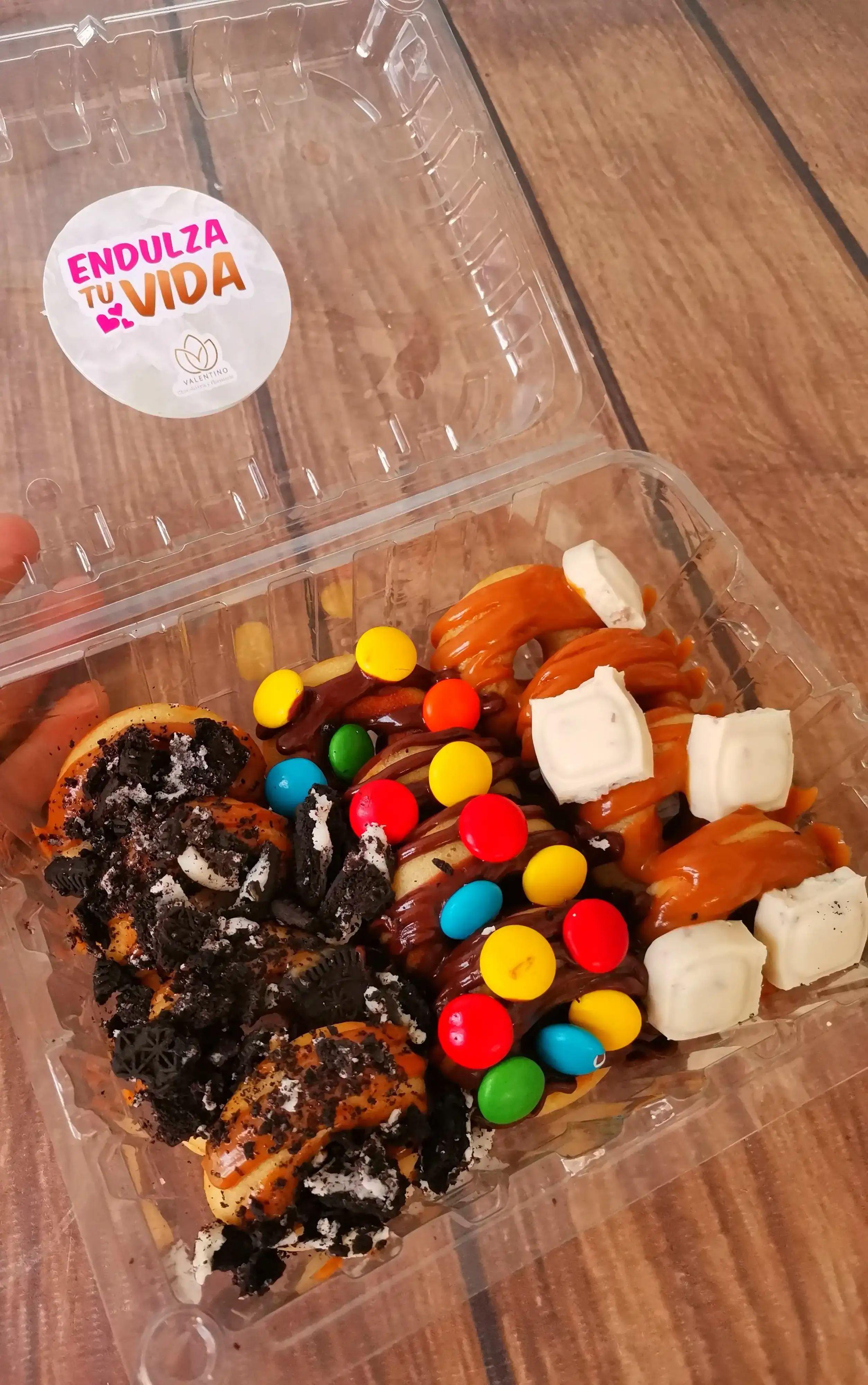 Caja donnas