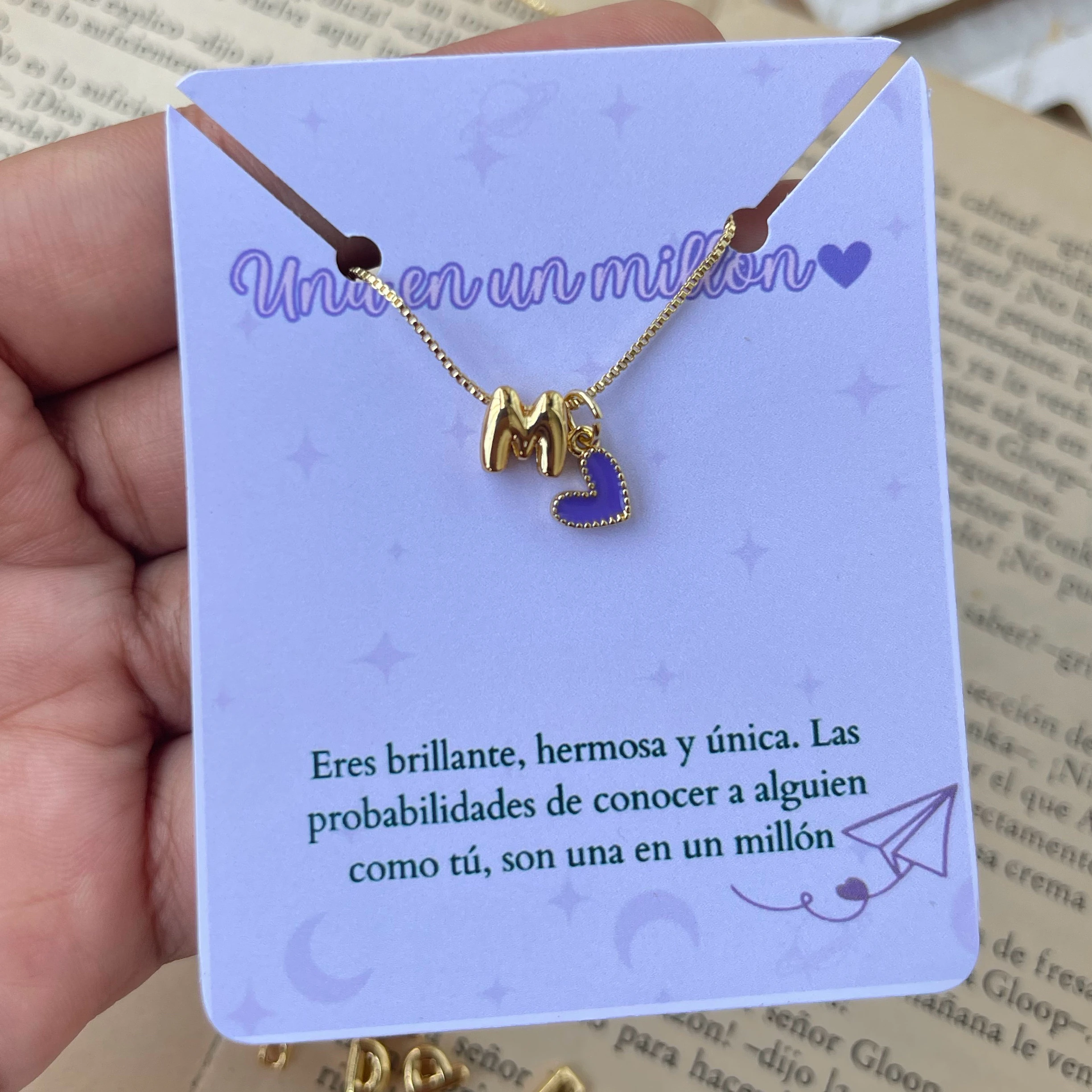 Cadena ajustable letra mini + corazón esmaltado 