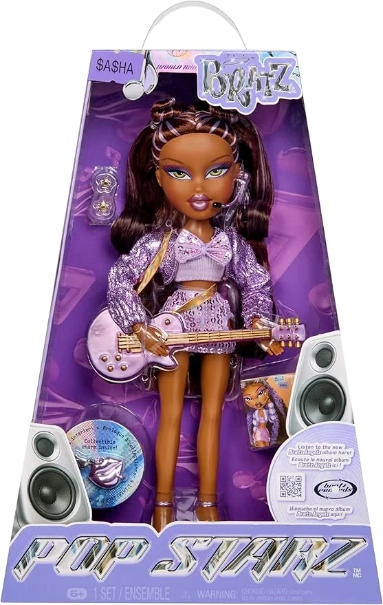 Muñeca de moda Bratz Pop Starz Sasha con accesorios y dije