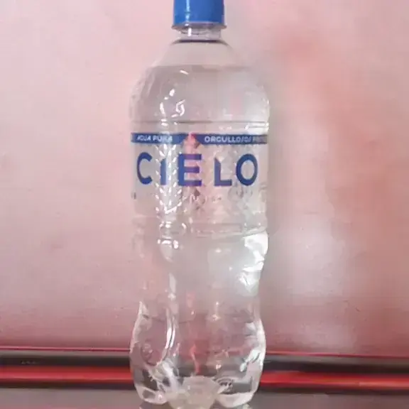 Agua pura cielo de 1 litro 