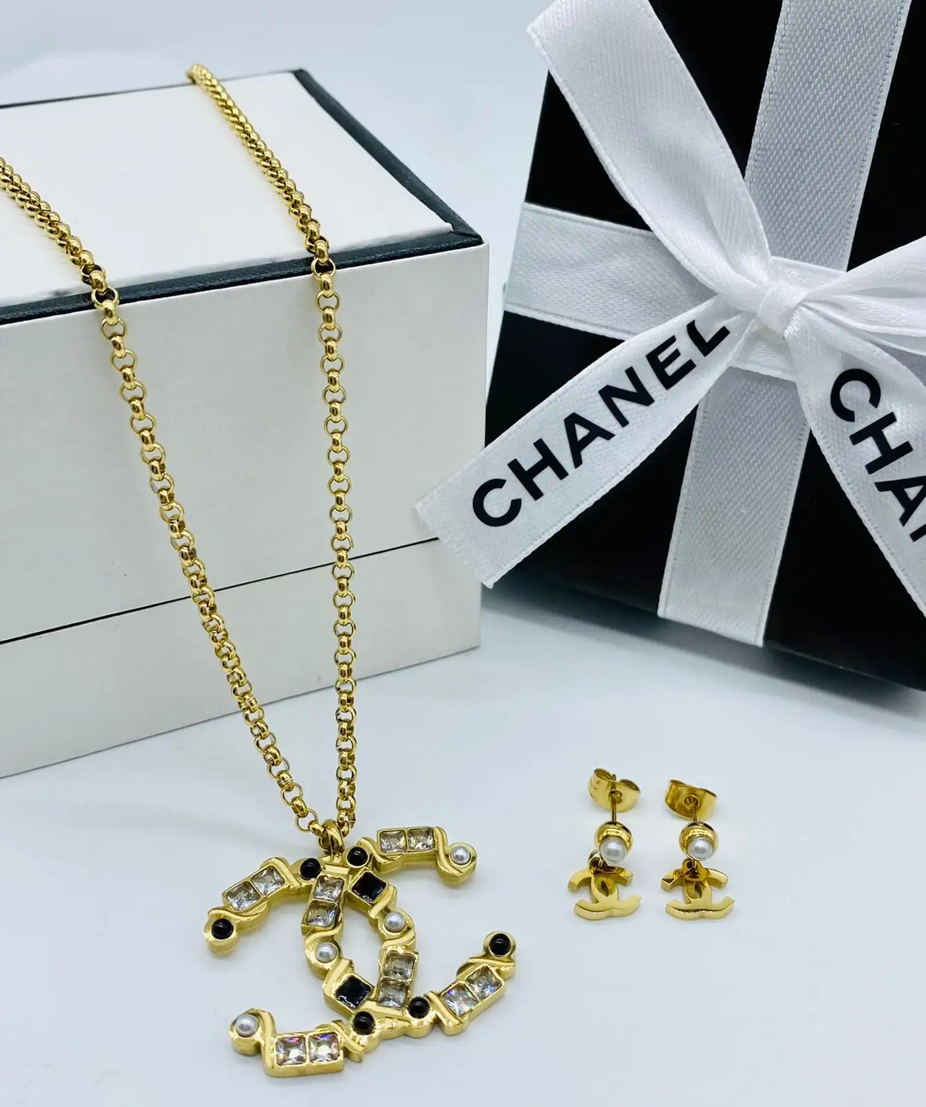 R chanel 3